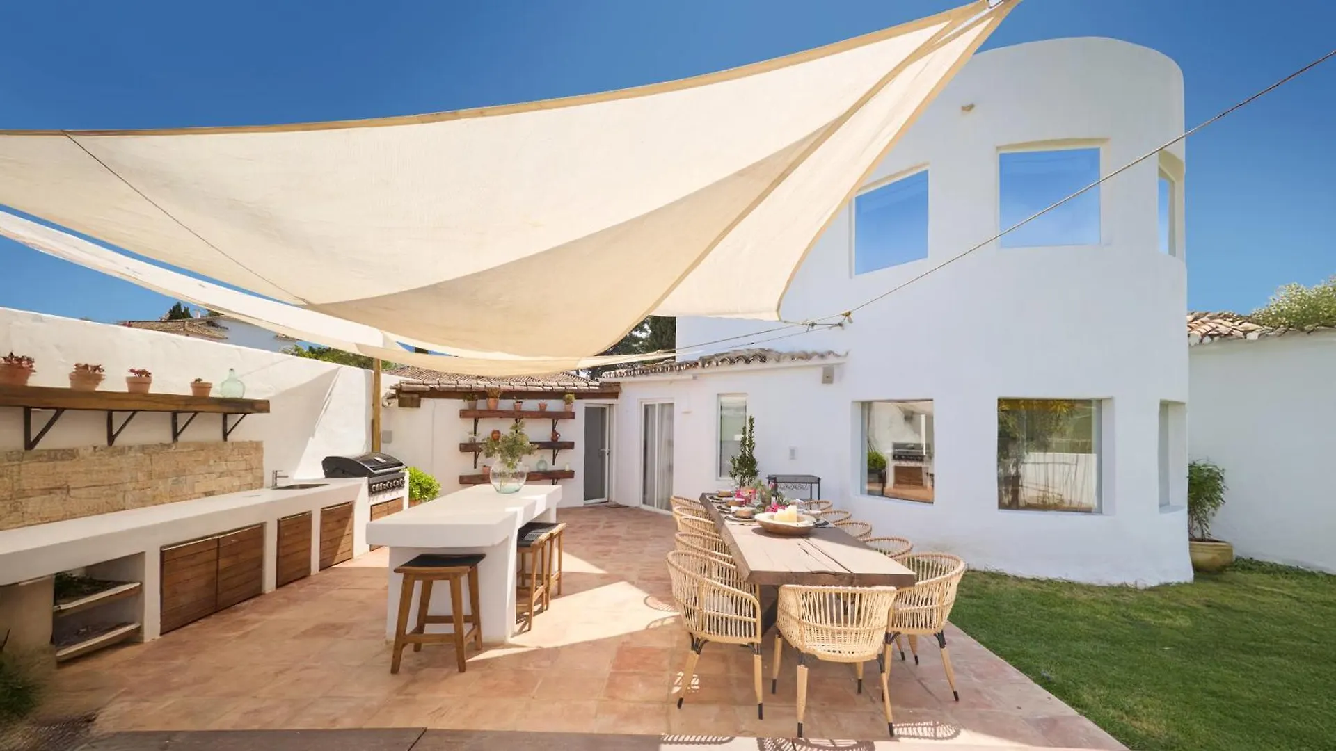 Vacation Marbella I Villa Moss, Golf-Front, Swimming-Pool, Minutes From The Marina And The Beach 0*,