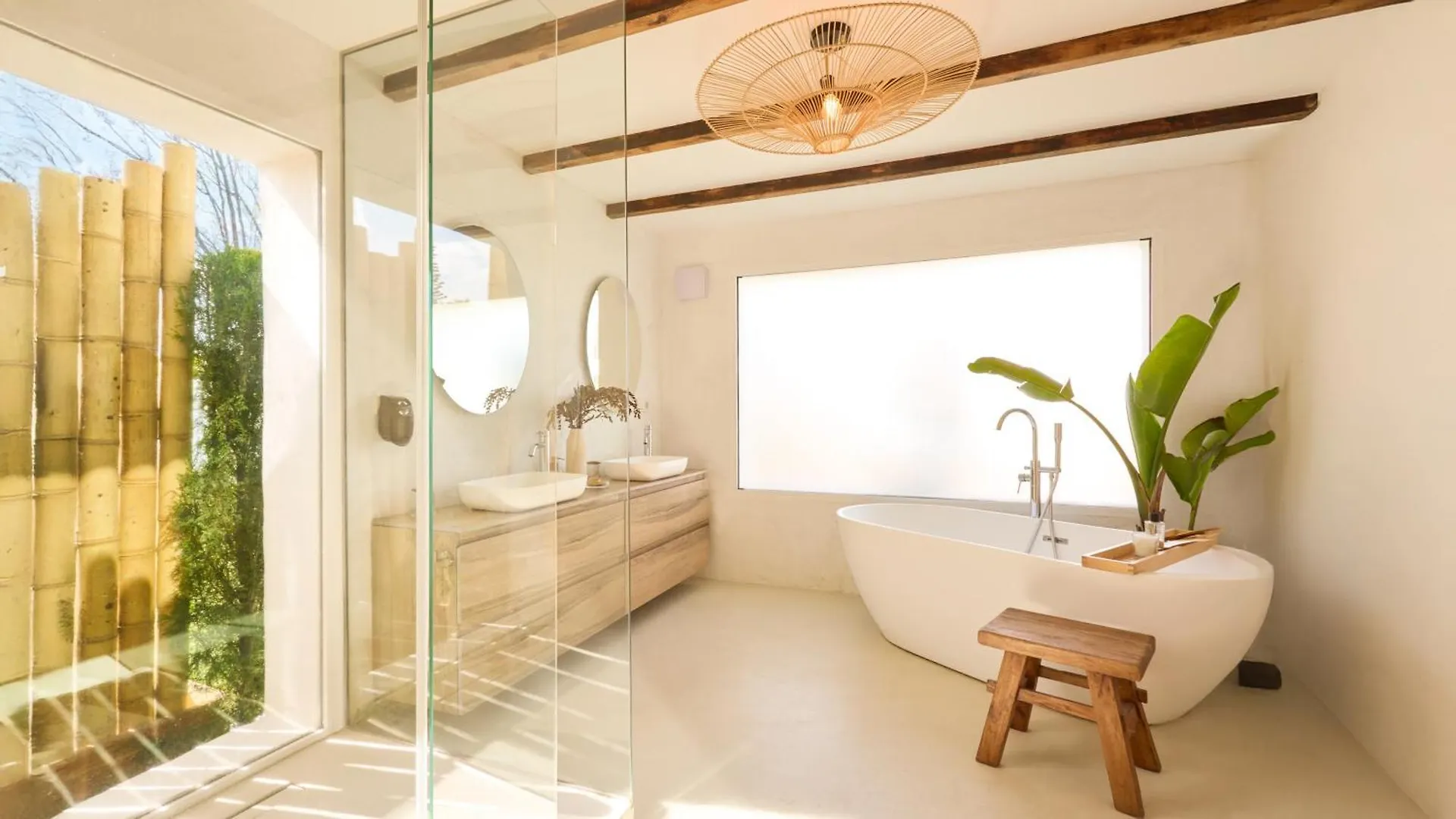 Vacation Marbella I Villa Moss, Golf-Front, Swimming-Pool, Minutes From The Marina And The Beach