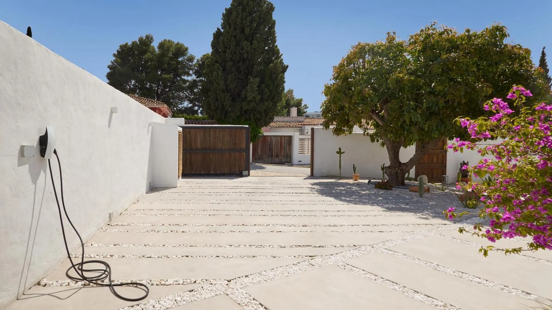 Vacation Marbella I Villa Moss, Golf-Front, Swimming-Pool, Minutes From The Marina And The Beach Spanyolország